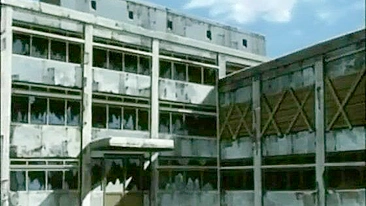 Buceta Hentai em Bondage Fica Mais Apertada ao Apertar o Mamilo