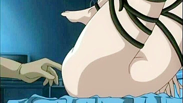 Enfermeira Hentai Amarrada e Amordaçada Tem Buceta Dedada - Bondage Anime