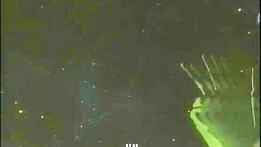 Garota Hentai Fodida por Monstro Diante dos Amigos - Porno Anime