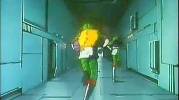 Garota Hentai Fodida por Monstro Diante dos Amigos - Porno Anime