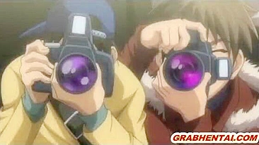 Hentai Universitária Gangbangada e Gozada na Cara no Trem