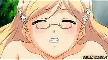 Foda Selvagem de Quatro Hentai com Peitos Grandes na Floresta