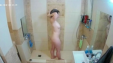 Irmã amadora pega no flagra com tetas naturais, fofa e bem fudível