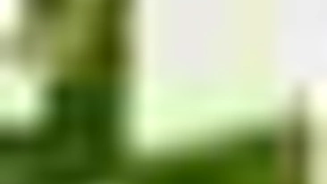 Ela se diverte muito provocando em cena solo quente