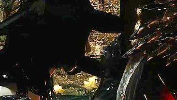 Hentai de Skyrim com garota querendo pau de demônio na bucetinha molhada