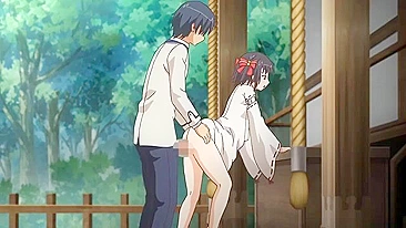 Ela fala putaria enquanto ele fode ela de quatro bem forte