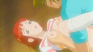 Ela deve ter uma bunda gostosa, mas não dá pra ter certeza nesse vídeo safado