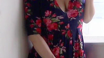 Vizinha sensual e provocante em show solo imperdível. Masturbação