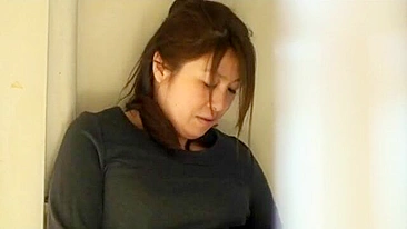 Vídeo sem censura da minha roommate gostosa se masturbando sozinha.