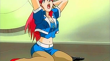 Chicote e prazer hentai com loira safada que precisa de paus duros