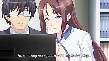 Seus lábios grossos são uma delícia e ela chupa o pau duro do cara todo