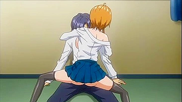 Adolescente peituda quer casar com o onii-chan dela.