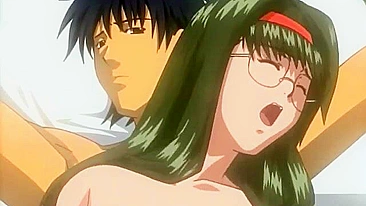 Enfermeira ruiva hentai manda ver no strapon e no cara.