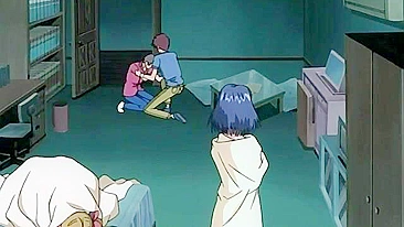 Viúva negra em suruba com novinhos fofos em masmorra kinky.