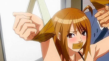 Hentai: Vadia peituda amordaçada e dedada por vários no trem.