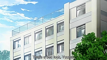 Colegial vadia hipnótica se rende a chupar rola em banheiro fumegante.