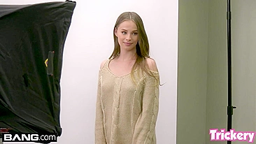 Eric John finge ser diretor de casting que come a bucetinha apertada da Jillian Janson e goza na bunda