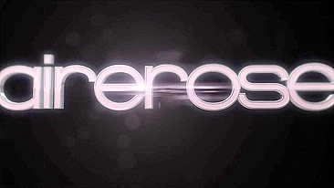 Barbudo detona gata de meias de lã e goza na bunda