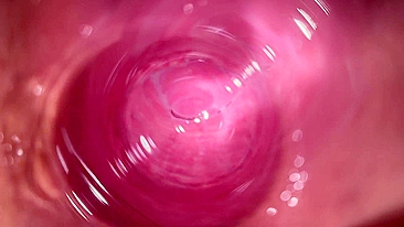 Close-up sexy da minha buceta molhada e pronta pra ação.