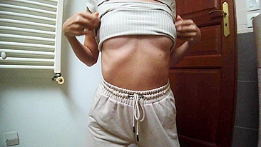 Minha vizinha quer me foder e eu tenho peitos perfeitos.