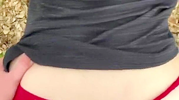 Fode o cuzinho apertado da sua irmã com dildo gigante até ela gozar louca!