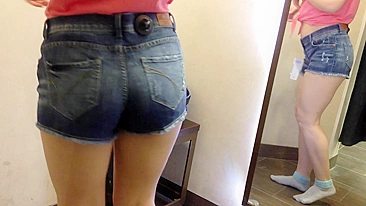 Fode tua irmã no provador ;)