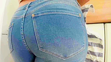 Fode tua irmã de jeans apertado no nosso site pornô!