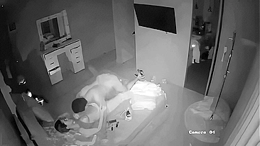 Puta europeia peituda pronta pra melhor foda amadora em câmera IP