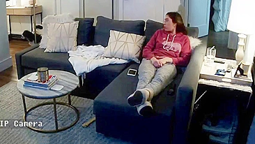 Gatinha Canadense Quer Acariciar a Buceta e Ficar Gostosa em Porno Solo Grátis