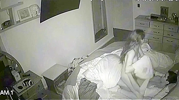 Sexo familiar tabu, cam IP vazada mostra irmão tarado furando o buraco molhado da irmã à noite