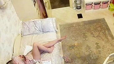 Madrasta britânica safada alisando a buceta em solo passionate com orgasmos