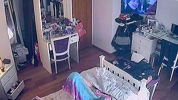 Ruiva gostosa dos EUA se masturba em vídeo espião com orgasmos reais