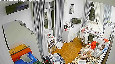 Enteada Francesa com Buceta Peluda Mostra o Rabo Durinho e Mais