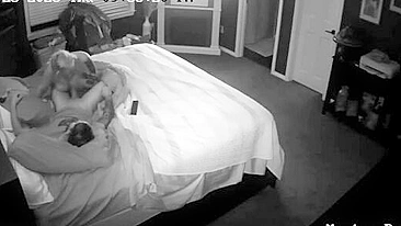 Filho Vai Foder a Boca da Mamãe, Como Mostra a Filmagem de Câmera Espiã