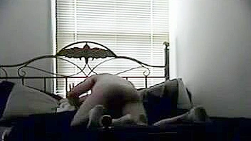 Loira Cavalgando Gozando em Câmera Escondida - Porno Caseiro Amador