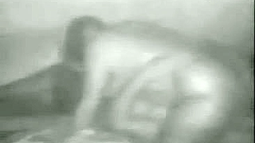 Orgasmos em Câmera Escondida Caseira - Chupando Buceta no 69