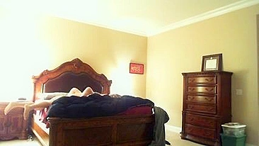 Submissa Melissa em Câmera Escondida com Tapas no Cu e Creampie Gordinha