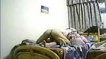 Me Espia - Asiática Amadora com Peitinhos e Gemidos de Orgasmo na Câmera