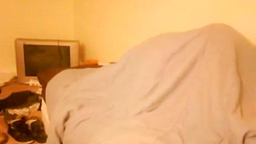 Loirinha da Facul Fodendo em Câmera Escondida com Peitões e Gemidos