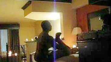 Amadora Interracial Pega Traindo com BBC Grande e Orgasmo Gemendo em Câmera