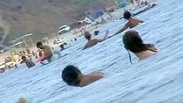 Espiando Casal Safado na Praia com Câmera Escondida em Voyeur Público