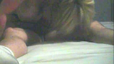 MILF Esposa em 69 Secreto com Vizinho na Câmera Escondida