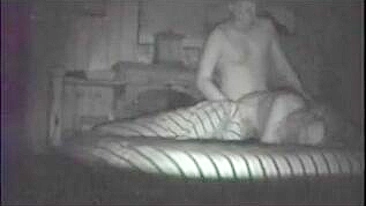 Loira Amadora de Quatro com Gozada em Câmera Escondida