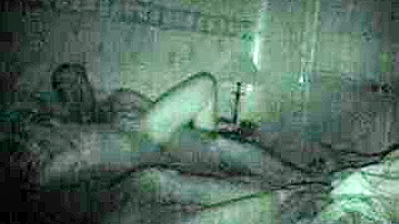 Me Espie Enquanto Monto de Vaqueira e Gemo de Tesão