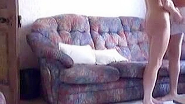 Amadora Brincando no Cu com Câmera Escondida e Consolo