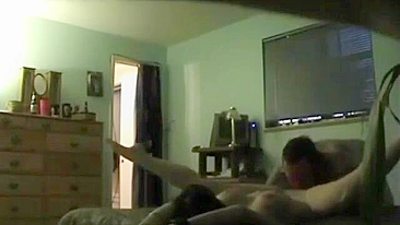 MILF Pega na Câmera Escondida! Esposa Traidora Gozando Gostoso