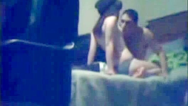 Espie Sexo Caseiro em Câmera Escondida - Casais Fodendo Hardcore Voyeur