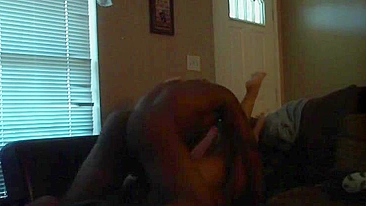 Loira Amadora Traindo com Pau Preto Grande em Câmera Escondida