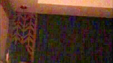 Me Cavalga, Gordinha! Sexo Amador de Novinha em Câmera Escondida