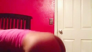 MILF Cavalgando Pau de Cowboy em Pornô Amador com Câmera Escondida